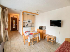 Studio rénové, proche pistes et commerces, balcon, animaux acceptés - FR-1-502-311